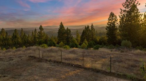 5915 Traverse Creek Rd, Garden Valley, CA 95633-9411
