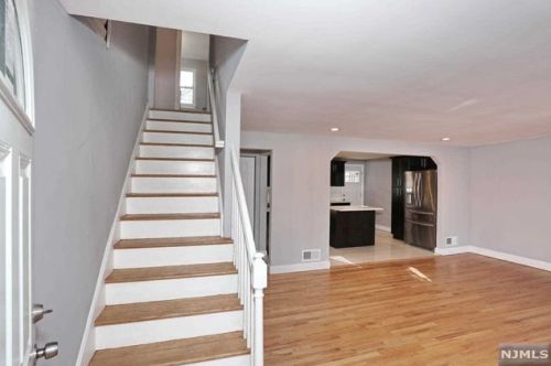 191 Green St, Englewood, NJ 07631-3830