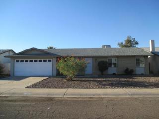 4226 Ahwatukee Dr, Phoenix AZ  85044-3103 exterior