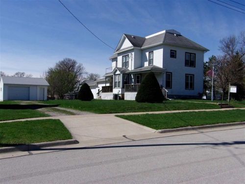401 4th St, Tripoli, IA
