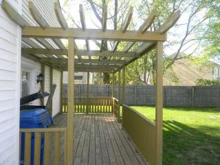 713 Crystal Springs Ct, Virginia Beach VA  23462-7129 exterior