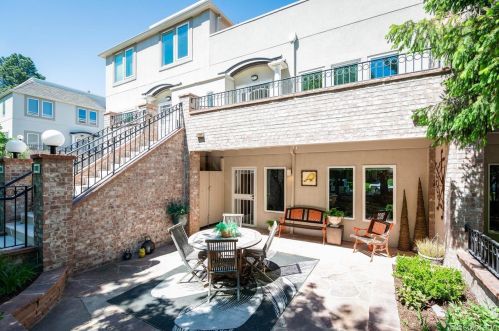 387 Ogden St, Denver CO 80205-5137 exterior