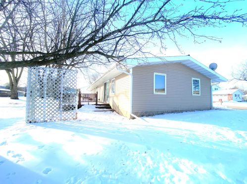 359 Mark St, West Salem, WI 54669-1225