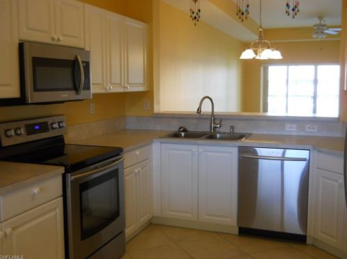 7822 Great Heron Way, Naples, FL 34104-5930