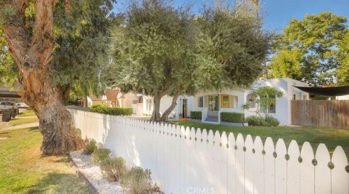1137 Cypress Ave, Redlands CA  92373-5723 exterior