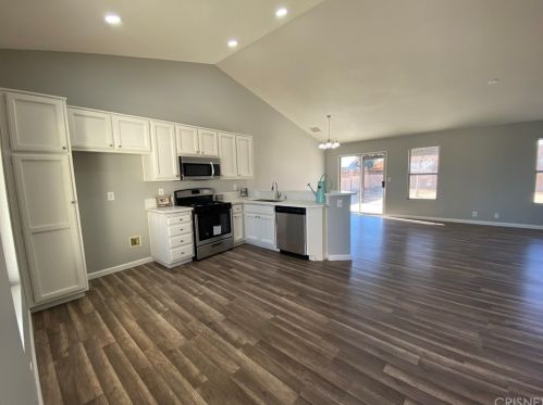 1241 Ranger St, Ridgecrest CA  93555-5125 exterior