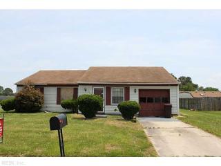 1041 Sir Gawaine Dr, Chesapeake, VA 23323-2725