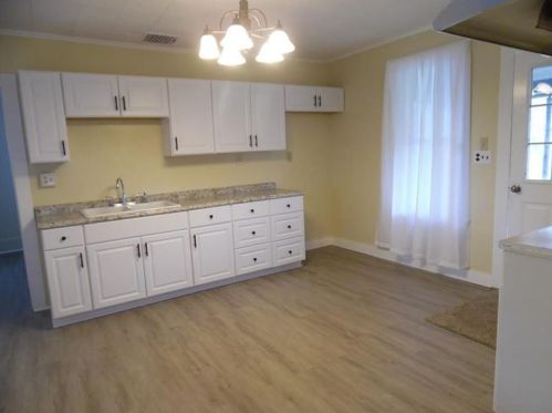 18174 Center Rd, Conneautville, PA 16406-2808