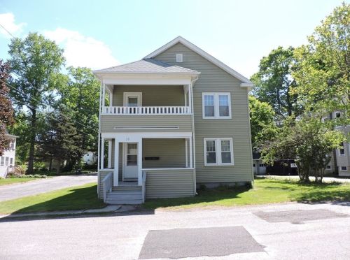 39 Brook St, Webster, MA 01570-2821