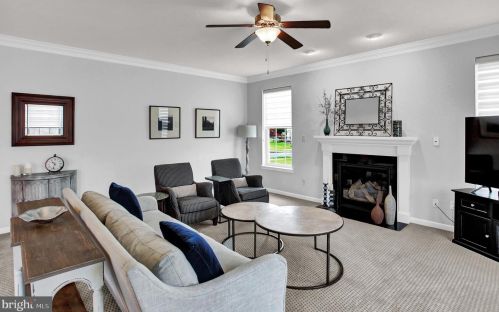 4 Ledgestone Dr, Siddonsburg PA  17019-9805 exterior