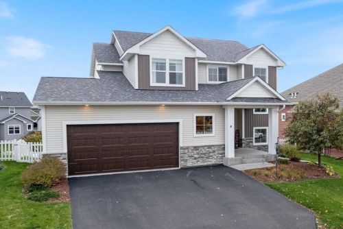 4 Promise Blvd, Hudson WI  54016-8722 exterior