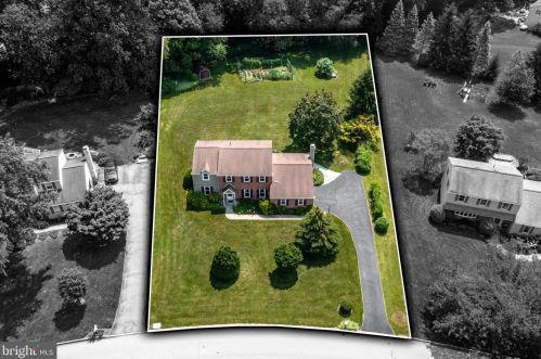 17 Rose Tree Dr, Downingtown, PA 19335-1760