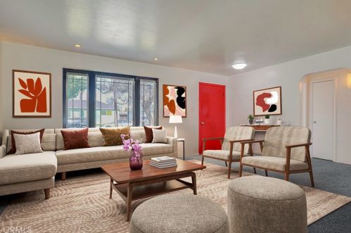 1940 53rd St, Long Beach, CA 90805-6218