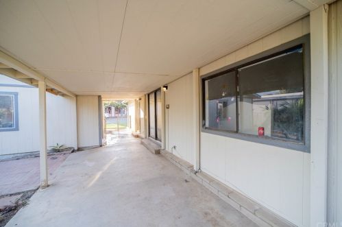 31768 Via Cordova, Lake Elsinore CA  92530-7961 exterior