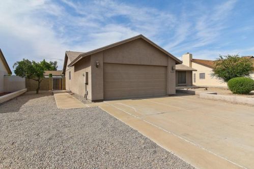 6608 Ironwood Dr, Glendale, AZ 85302-1030