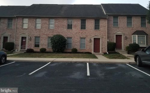 244 Stonehedge Ln, Navy Sup Dpt PA  17055-7008 exterior