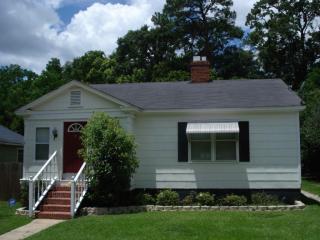 200 Pinehill Dr, Mobile AL  36606-1863 exterior