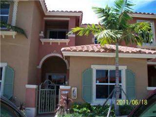 5811 Siena Ln, Hollywood, FL 33021-3854