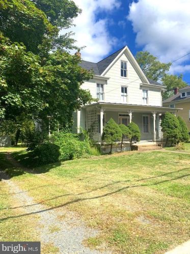 401 Main St, Purcellville, VA 20132-3170
