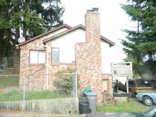 2402 15th St, Bremerton, WA 98312-3048
