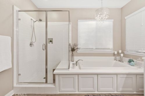 39057 Hidden Creek Ln, Temecula CA  92591-7417 exterior