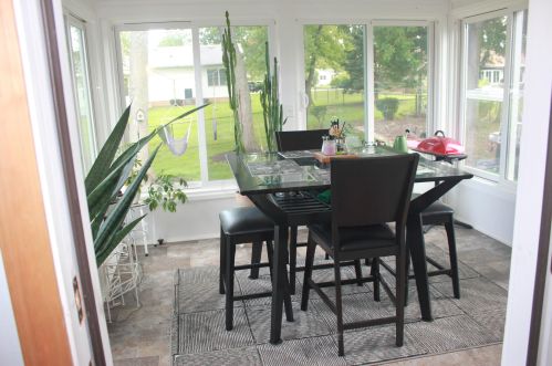 2326 Pawnee Dr, London OH  43140-9018 exterior