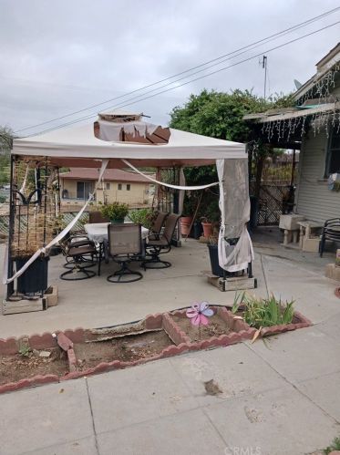 100 Chestnut St, Lake Elsinore CA  92530-4130 exterior