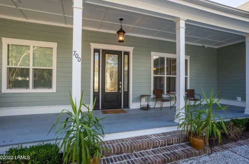 700 Sunset Cir, Beaufort SC  29906-9426 exterior