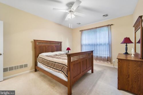 32 Fox Run, Glen Mills PA  19342-2214 exterior