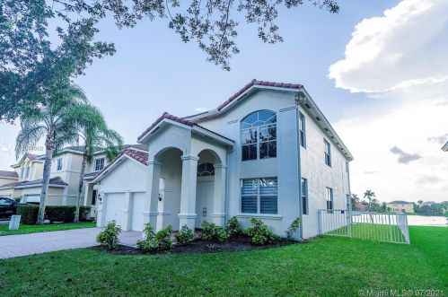 2318 127th Ave, Hollywood, FL 33028-2584