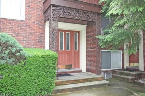 378 Valley St, South Orange, NJ 07079-2827