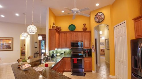 450 Dover Ct, Fort Pierce, FL 34983-3414