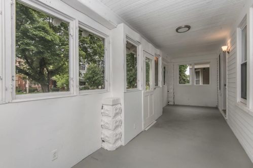 2134 52nd St, Milwaukee WI  53208-1135 exterior