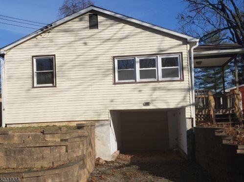 617 Mansfield St, Belvidere, NJ 07823-1911