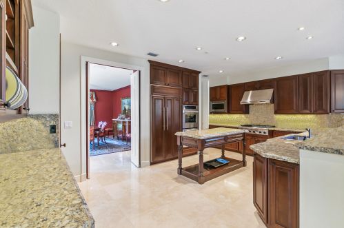 15563 Estancia Ln, West Palm Beach FL  33414-7439 exterior