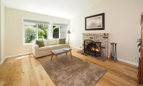 1643 Arroyo Sierra Dr, Santa Rosa, CA 95405-7782