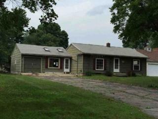 26 Creekwood Dr, Rochester, NY 14626-1529