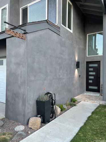 22935 Tupelo Ridge Dr, Santa Clarita, CA 91354-1320