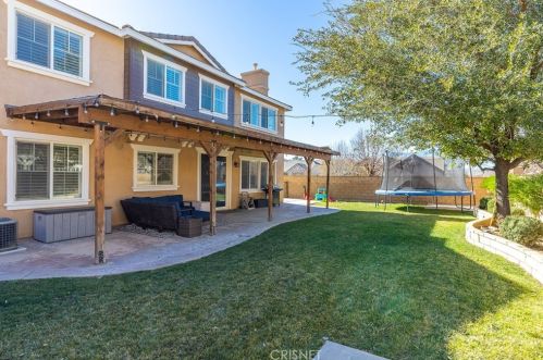 5813 Avenue, Lancaster CA 93535-7846 exterior