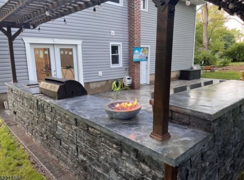 275 Grant St, Berkeley Heights NJ  07922-1142 exterior