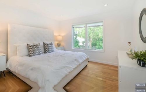 159 Forest Rd, Ridgewood NJ  07452-1914 exterior