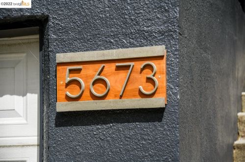 5673 Florence Ter, Oakland, CA 94611-2003