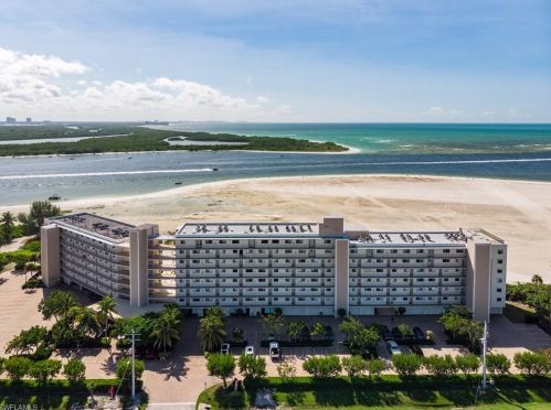 8350 Estero Blvd, Fort Myers Beach FL  33931-5100 exterior