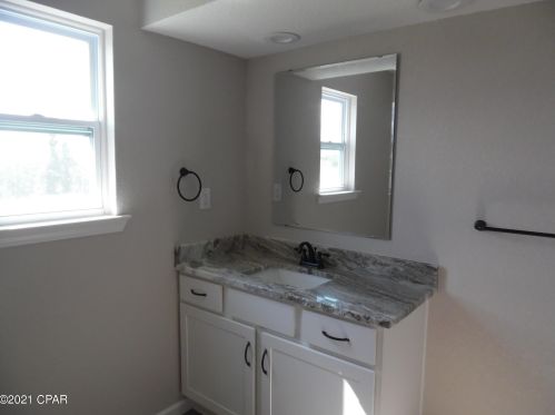 1106 Church St, Marianna FL  32448-7361 exterior