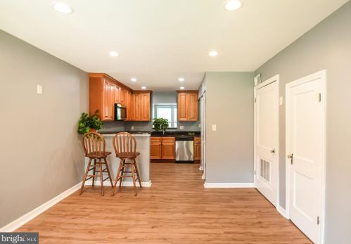 140 35th St, Washington, DC 20019-7421