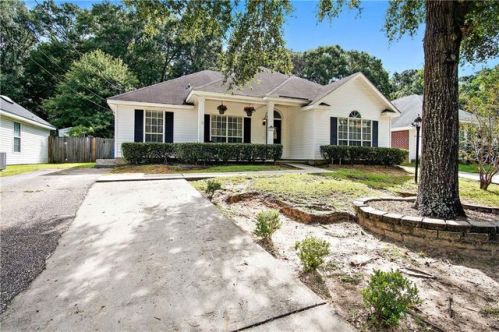 291 Portside Ct, Mobile, AL 36695-3361