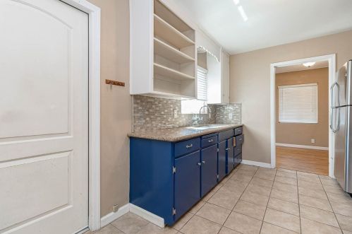 609 Dot Way, Manteca CA  95336-5808 exterior