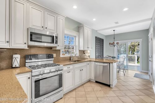 119 Pearl St, Tinton Falls NJ  07701-1522 exterior