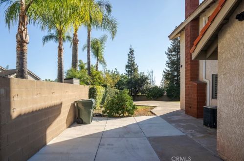 1512 Mansfield Ct, Upland CA  91784-7963 exterior