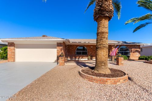 4206 Capri Ave, Mesa, AZ 85206-1979